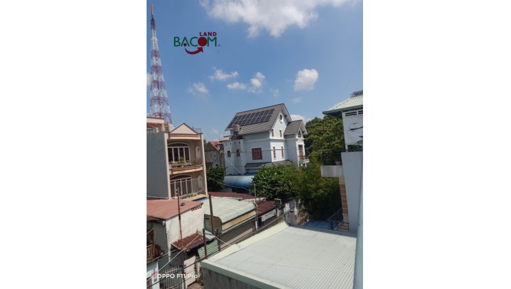 • Cần tiền bán nhà 1T2L mặt tiền ngay trường Trấn Biên, P Tam Hiệp